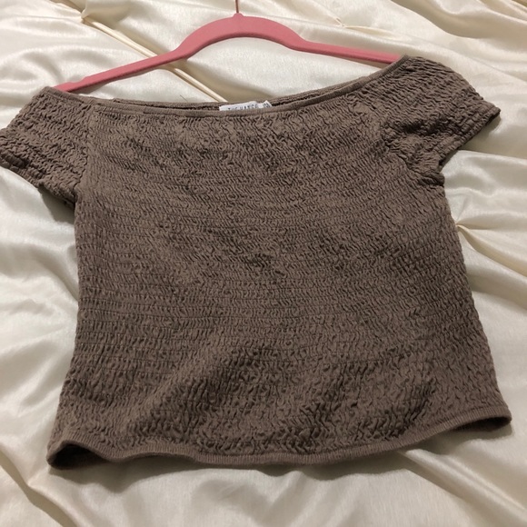 Off the shoulder cropped top - Picture 1 of 3